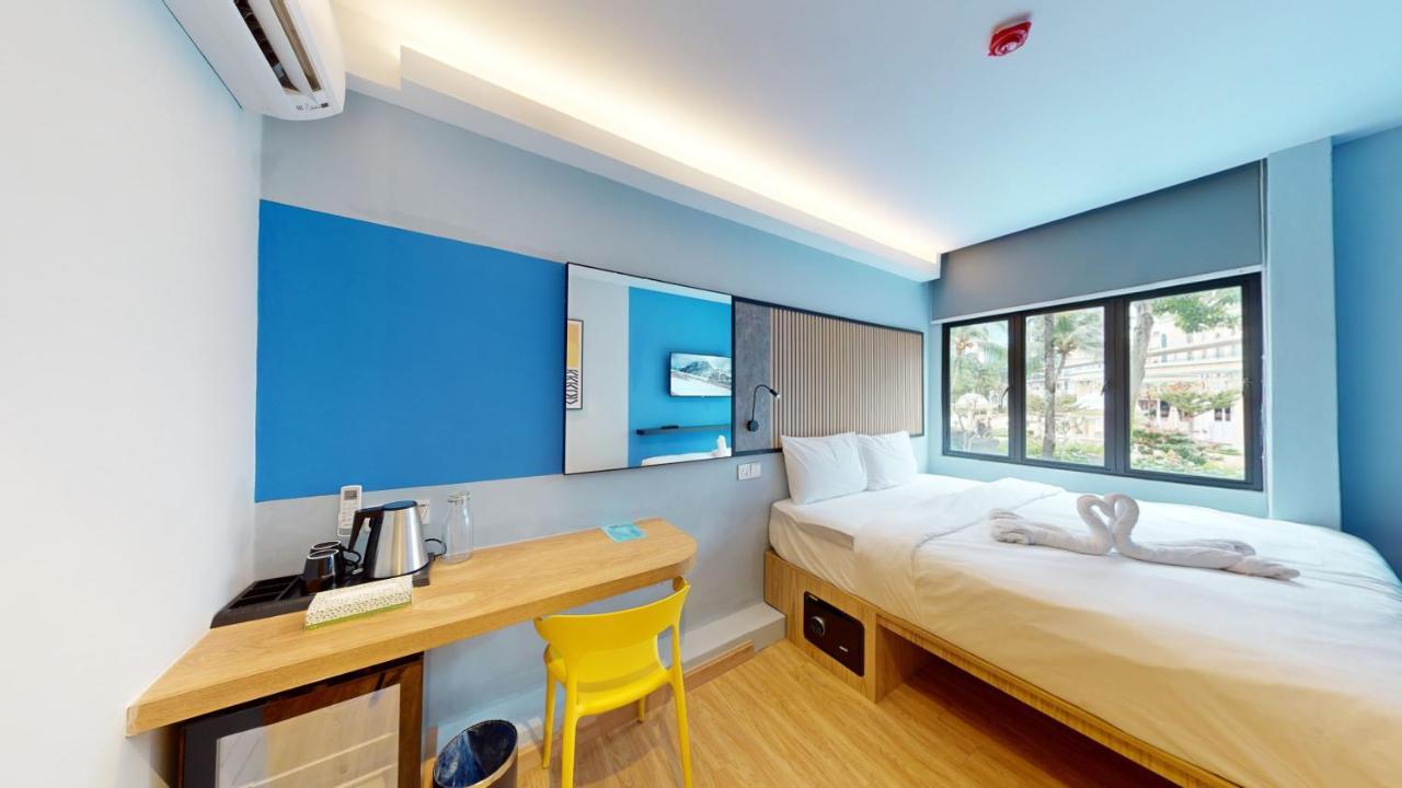 Blue Lagoon At Bandar Sunway Petaling Jaya Exterior photo