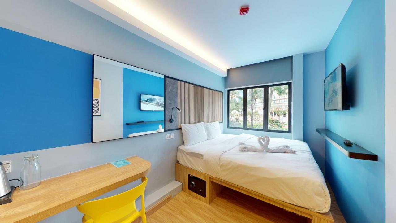 Blue Lagoon At Bandar Sunway Petaling Jaya Exterior photo