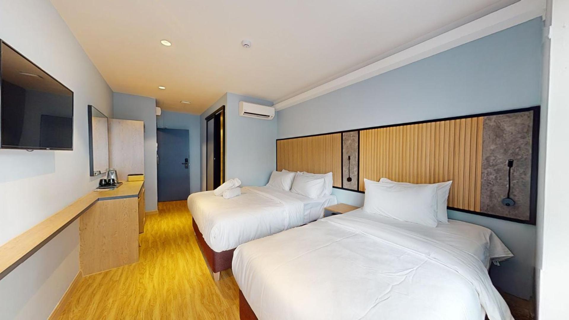 Blue Lagoon At Bandar Sunway Petaling Jaya Exterior photo