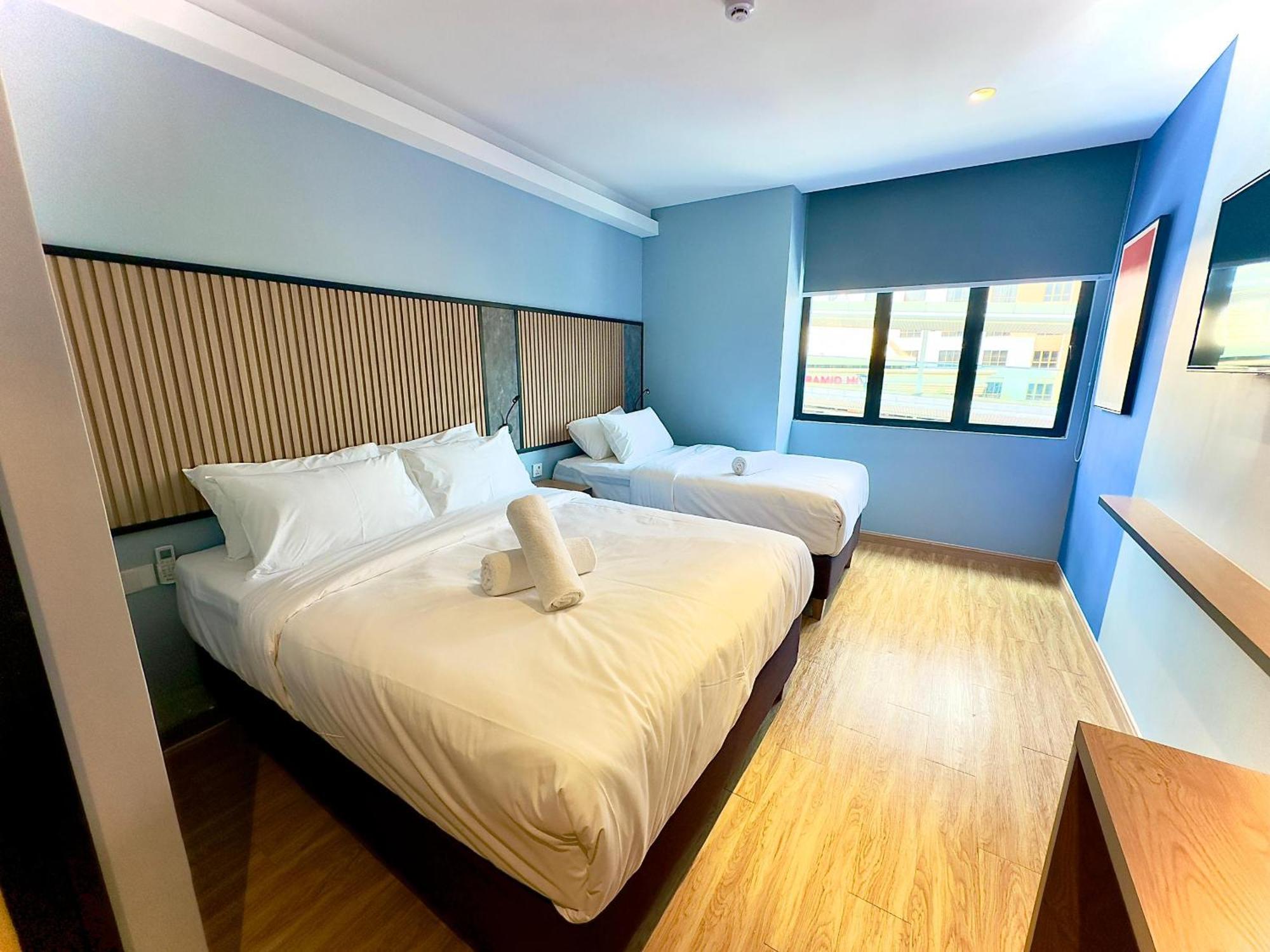 Blue Lagoon At Bandar Sunway Petaling Jaya Exterior photo